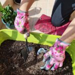 Leather Gardening Gloves for Women, Flexible Breathable Garden Gloves, Thorn Proof Working Gloves for Weeding, Digging and Pruning, Small, Pink - Image 5